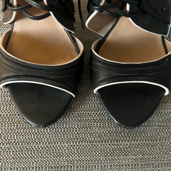 Lamb leather lace-up heels - Picture 3 of 4